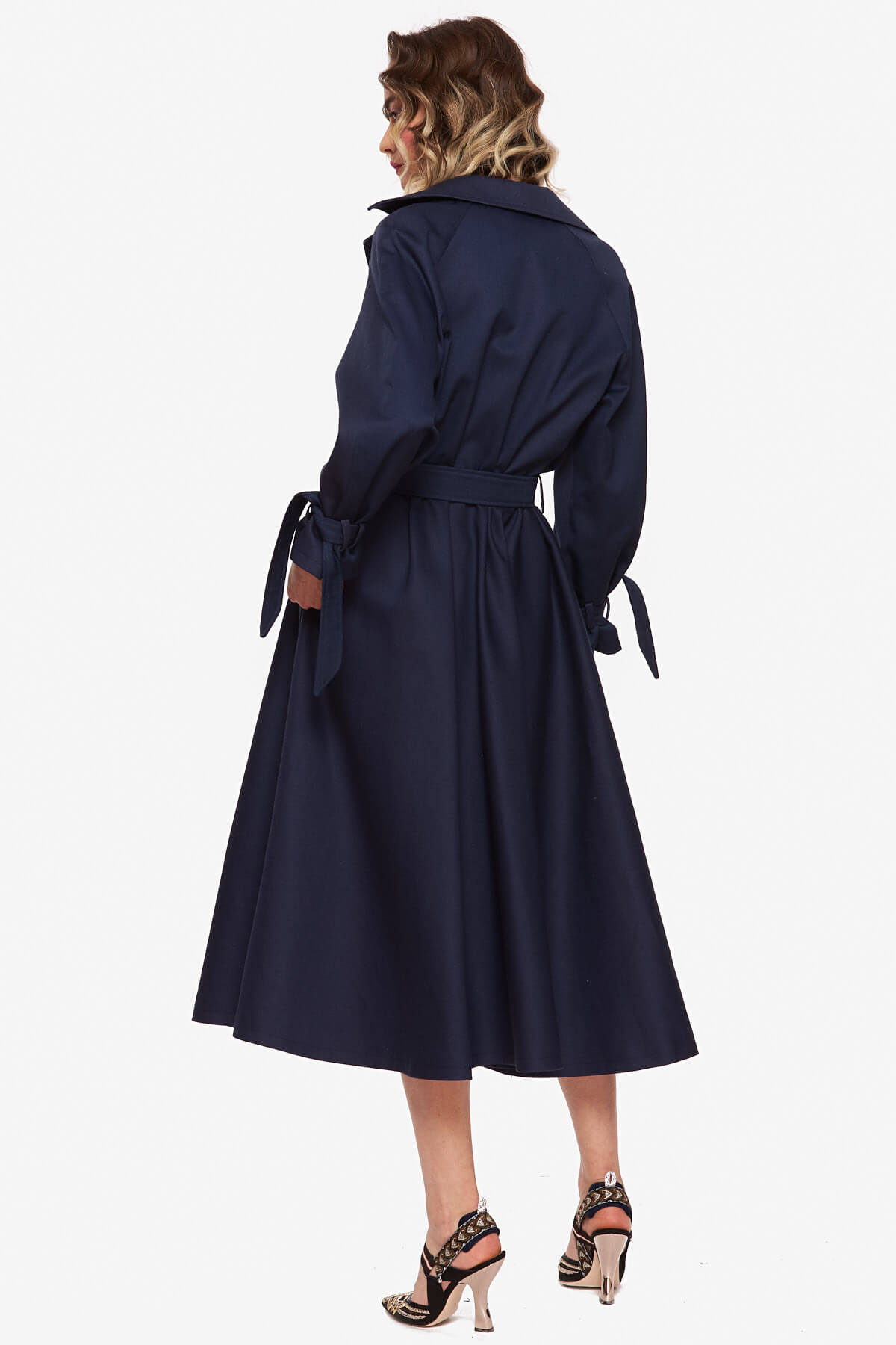 Parpalac Bleumarin “Cocor Incoronat” - imagine 6