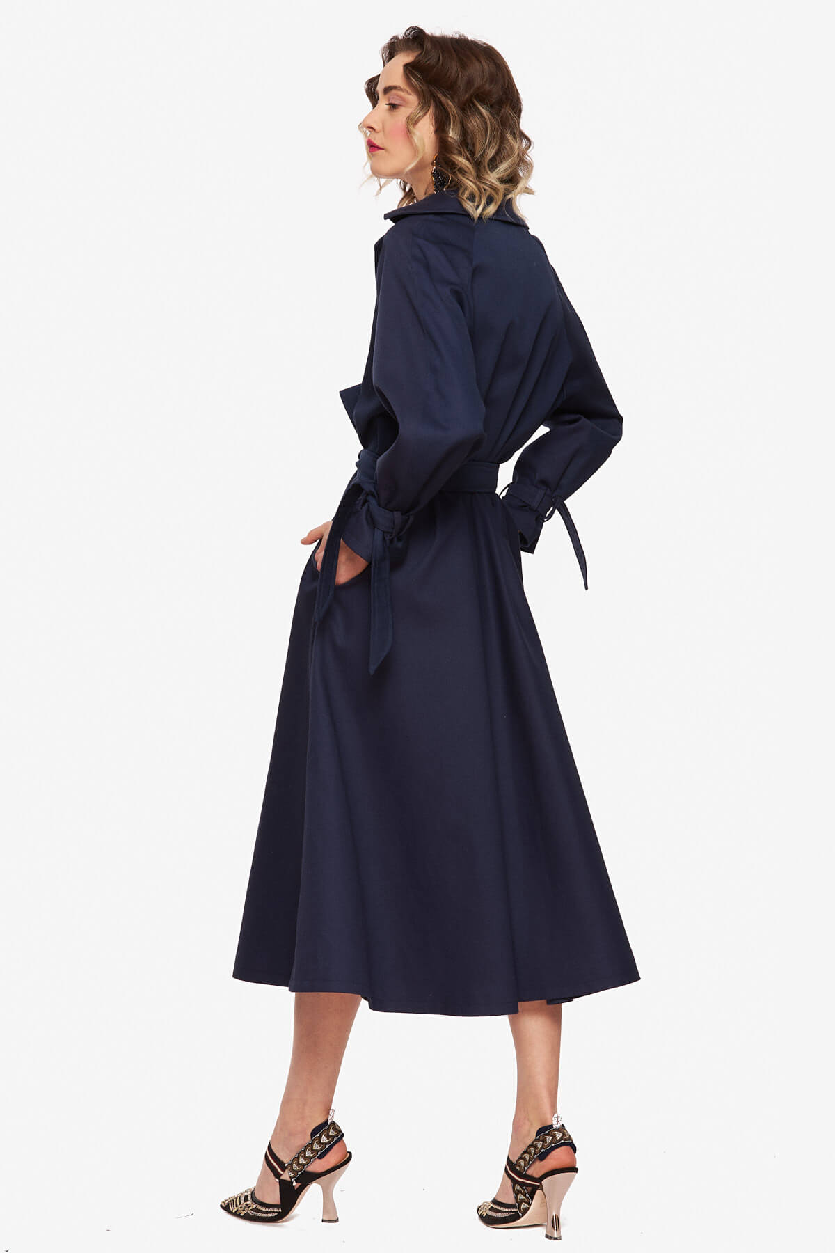 Parpalac Bleumarin “Cocor Incoronat” - imagine 7