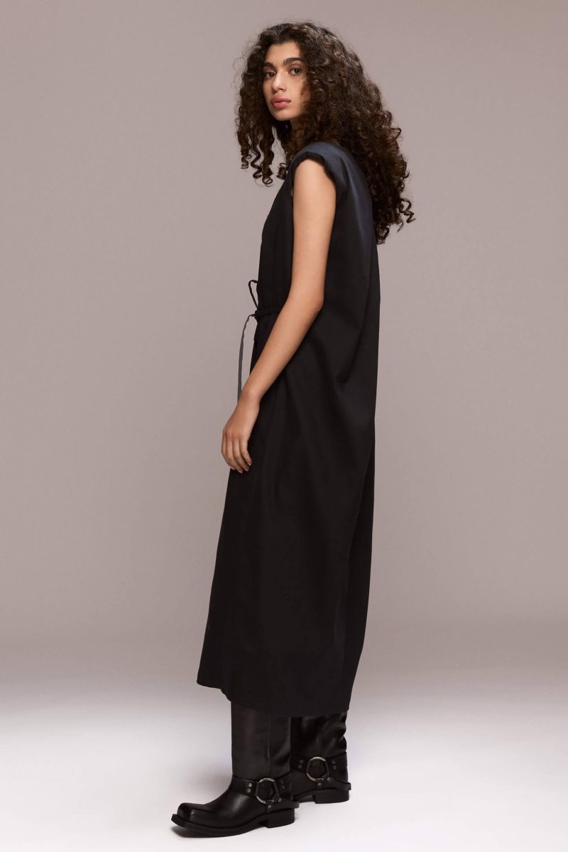 model is 1,78 and wears size 36