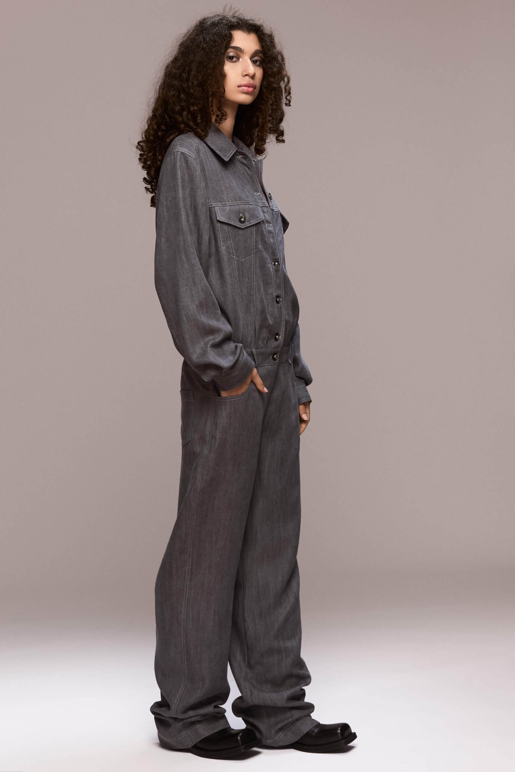 model is 1,78 and wears size 36