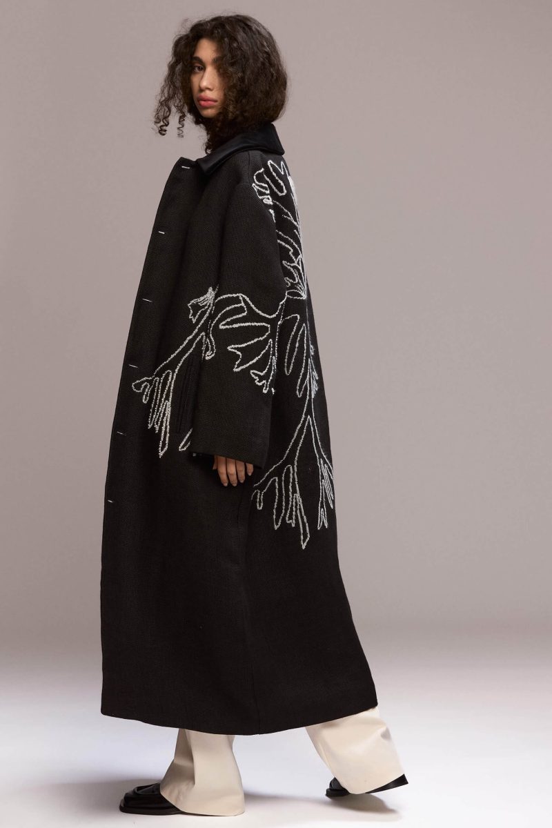 model is 1,78 and wears size 38