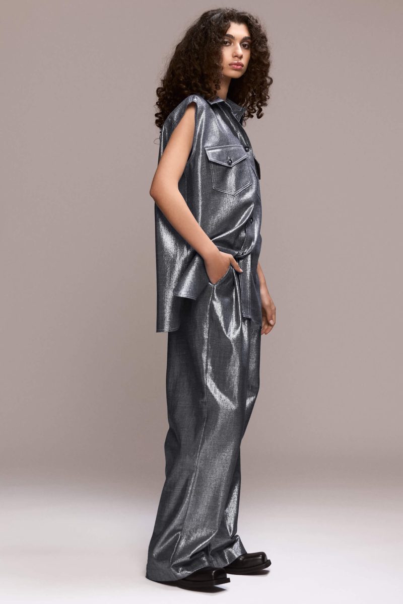 model is 1,78 and wears size 38