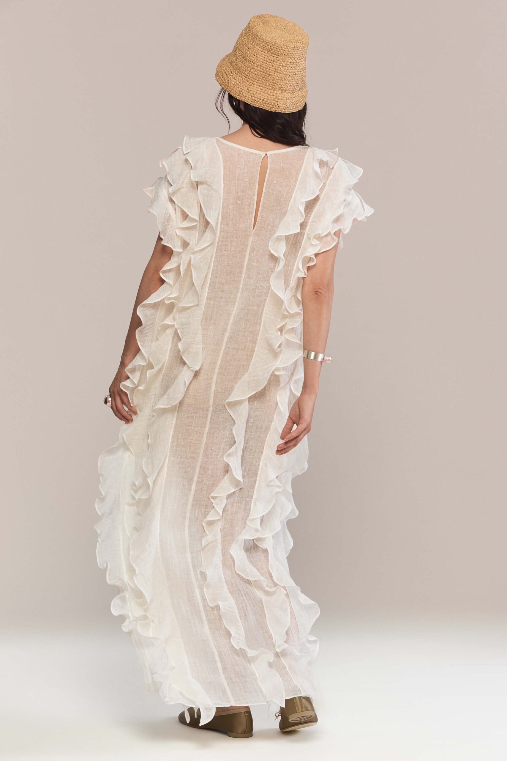 model is 1,78 and wears size 36