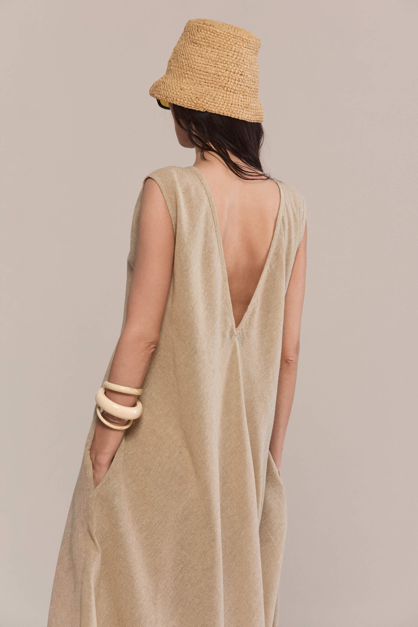 model is 1,78 and wears size 36