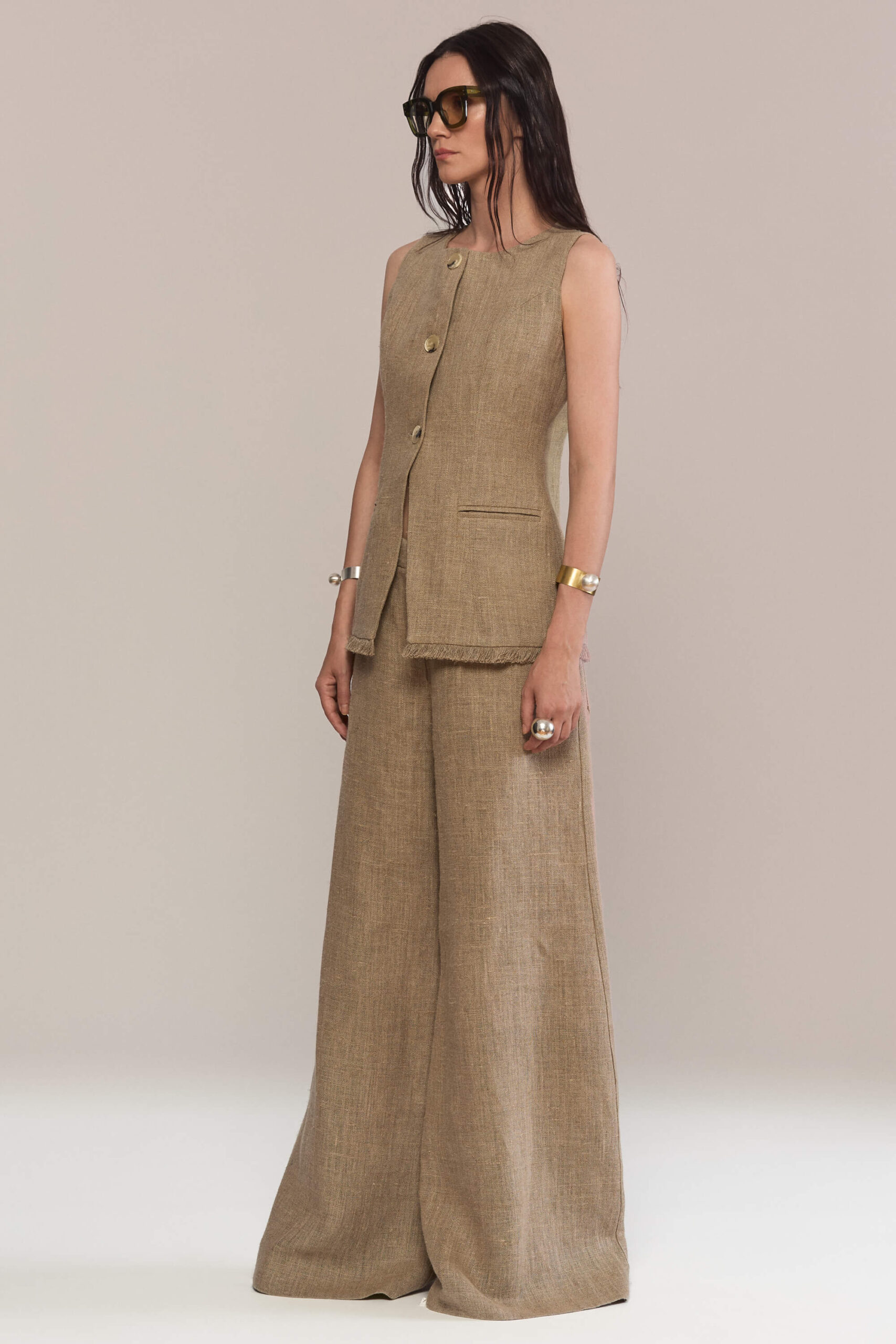 model is 1,78 and wears size 36