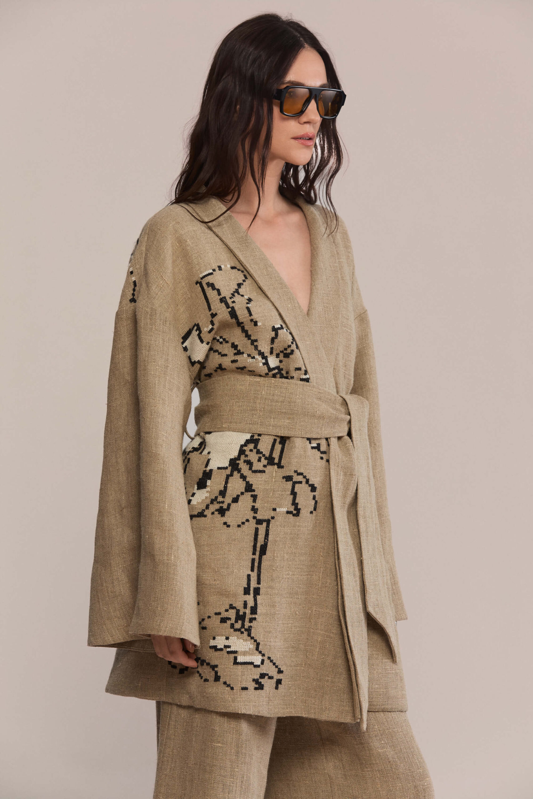 model is 1,78 and wears size 36